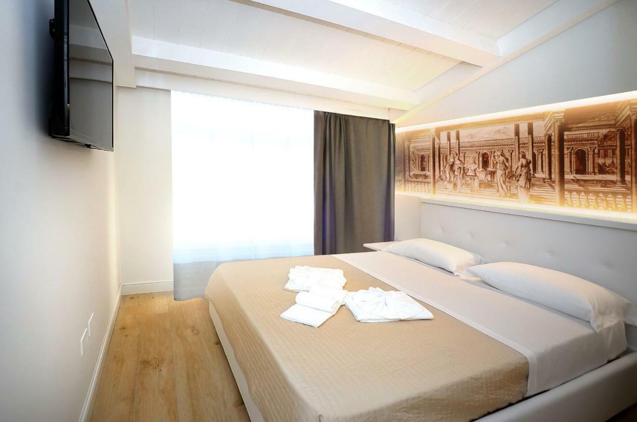 Opera Arte Rooms Porto Recanati Exteriör bild