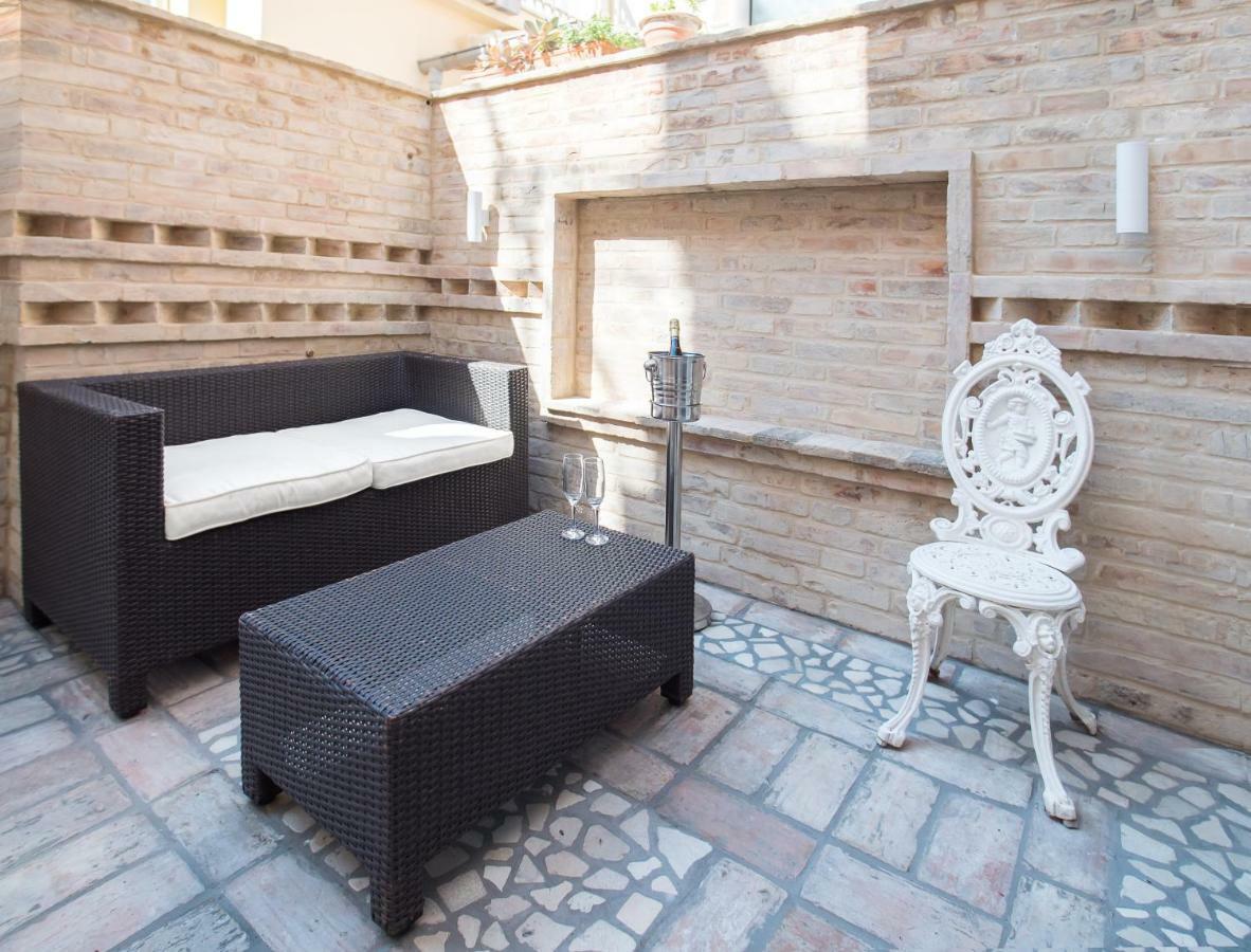 Opera Arte Rooms Porto Recanati Exteriör bild